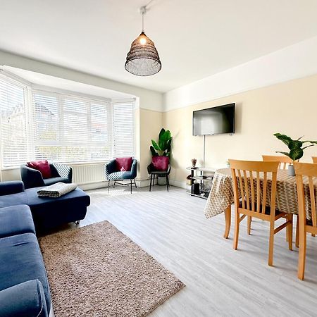 Bournemouth 3 Bedroom - Parking Bagian luar foto